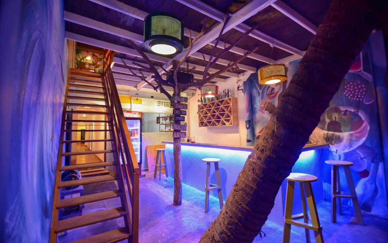 Palm Leaf Surf Cafe Hotel Galle Bagian luar foto